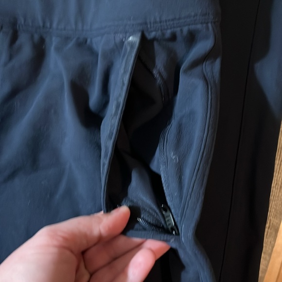 Men’s Lululemon Trainer Pants - Picture 6 of 11